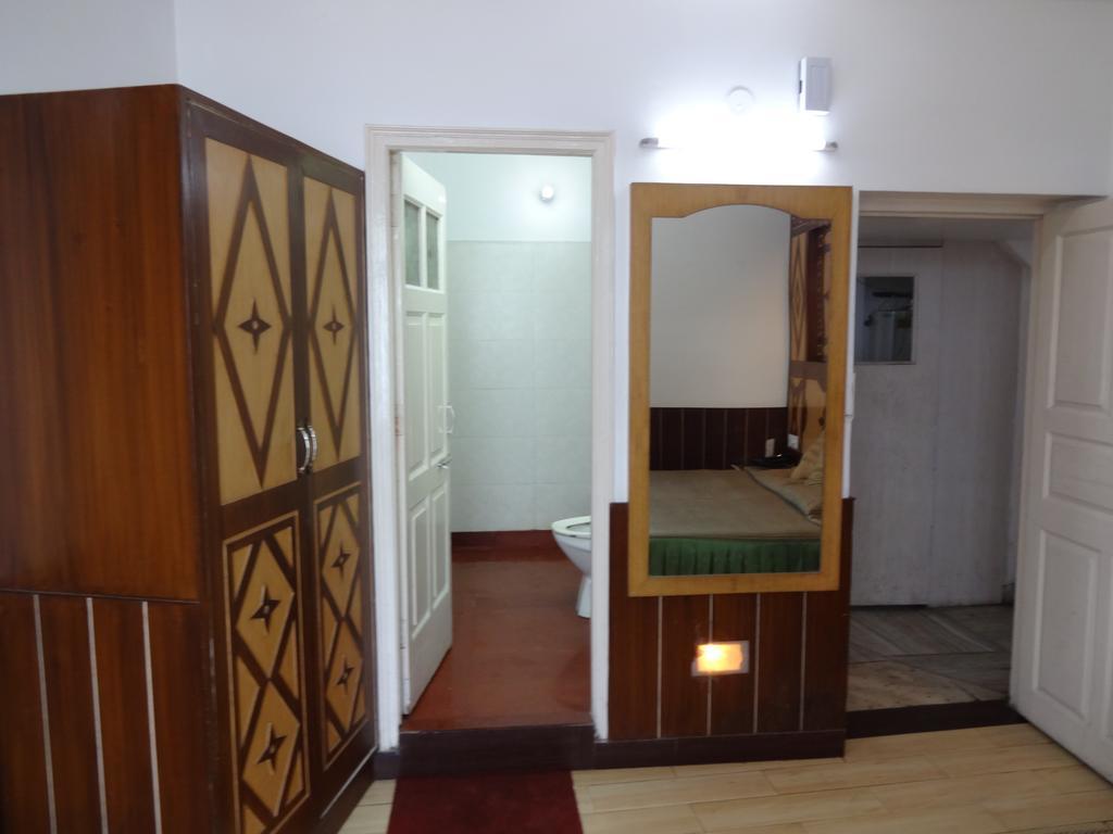 Hotel Ratan Дехрадун Экстерьер фото