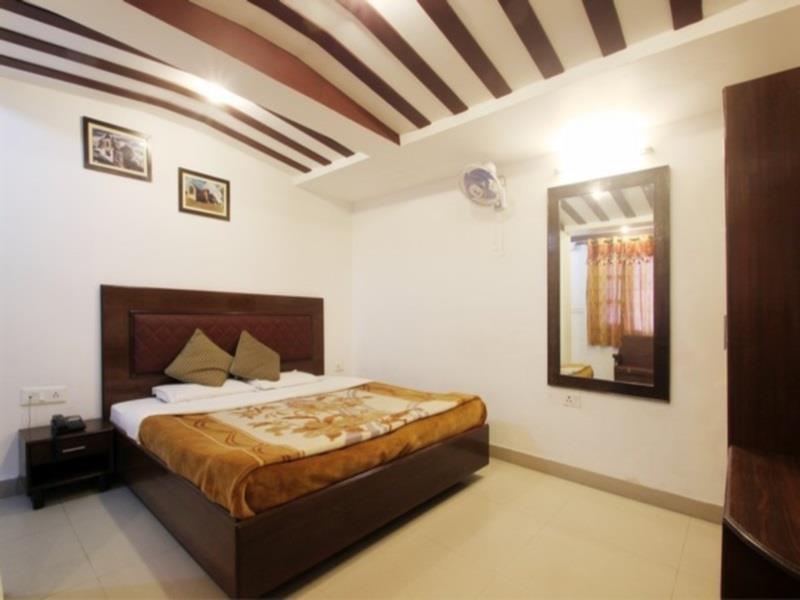 Hotel Ratan Дехрадун Экстерьер фото