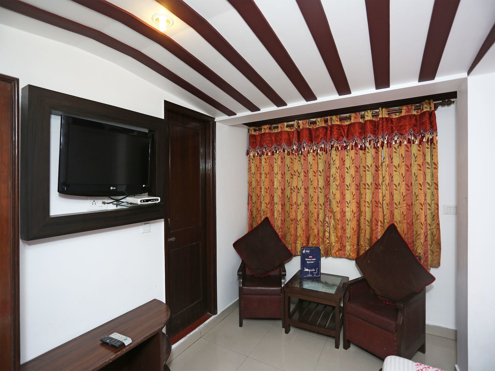 Hotel Ratan Дехрадун Экстерьер фото